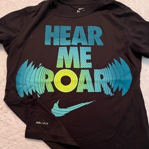 Big girls, Nike tee dry fit size XL. Like new condition.